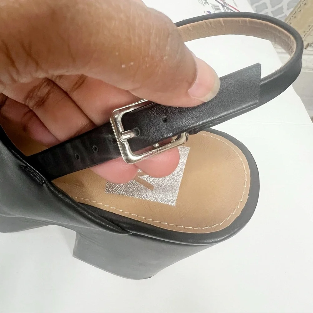 NWT DV Dolce Vita Black Cypress Platform Wedge Sandals